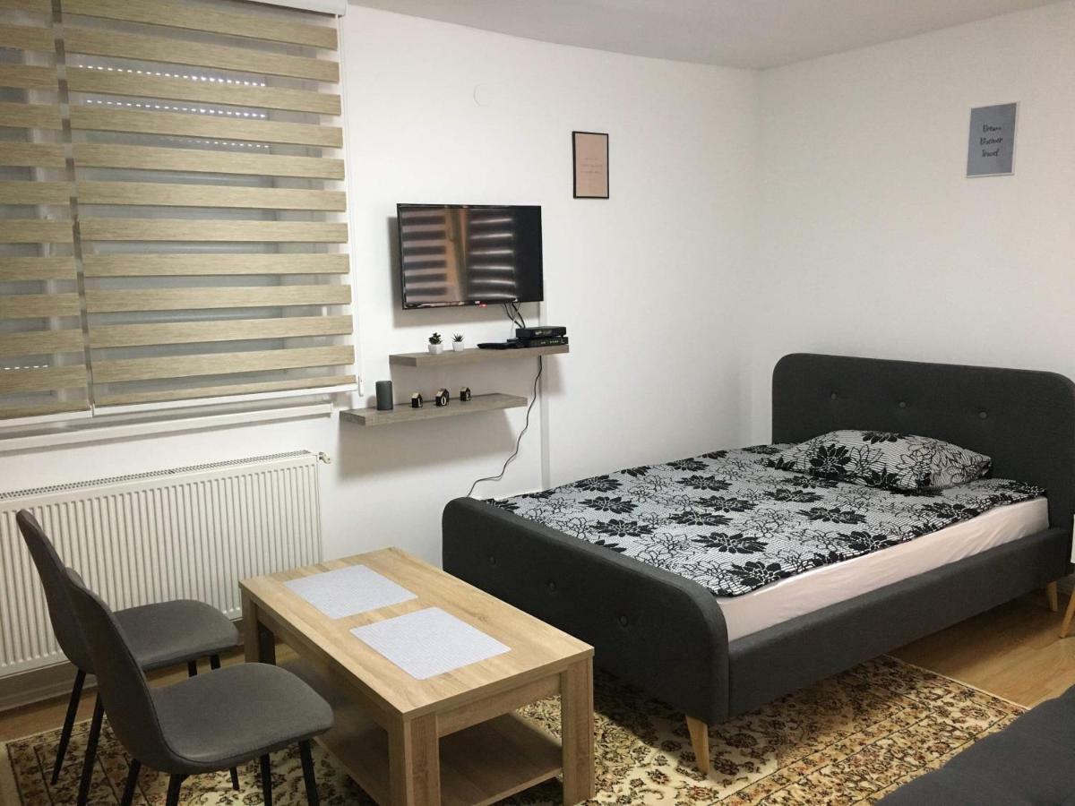 Old Town Cute Apartment